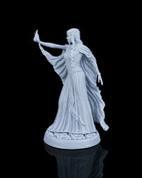 Valyra, The Elvin Queen - Hero Miniature